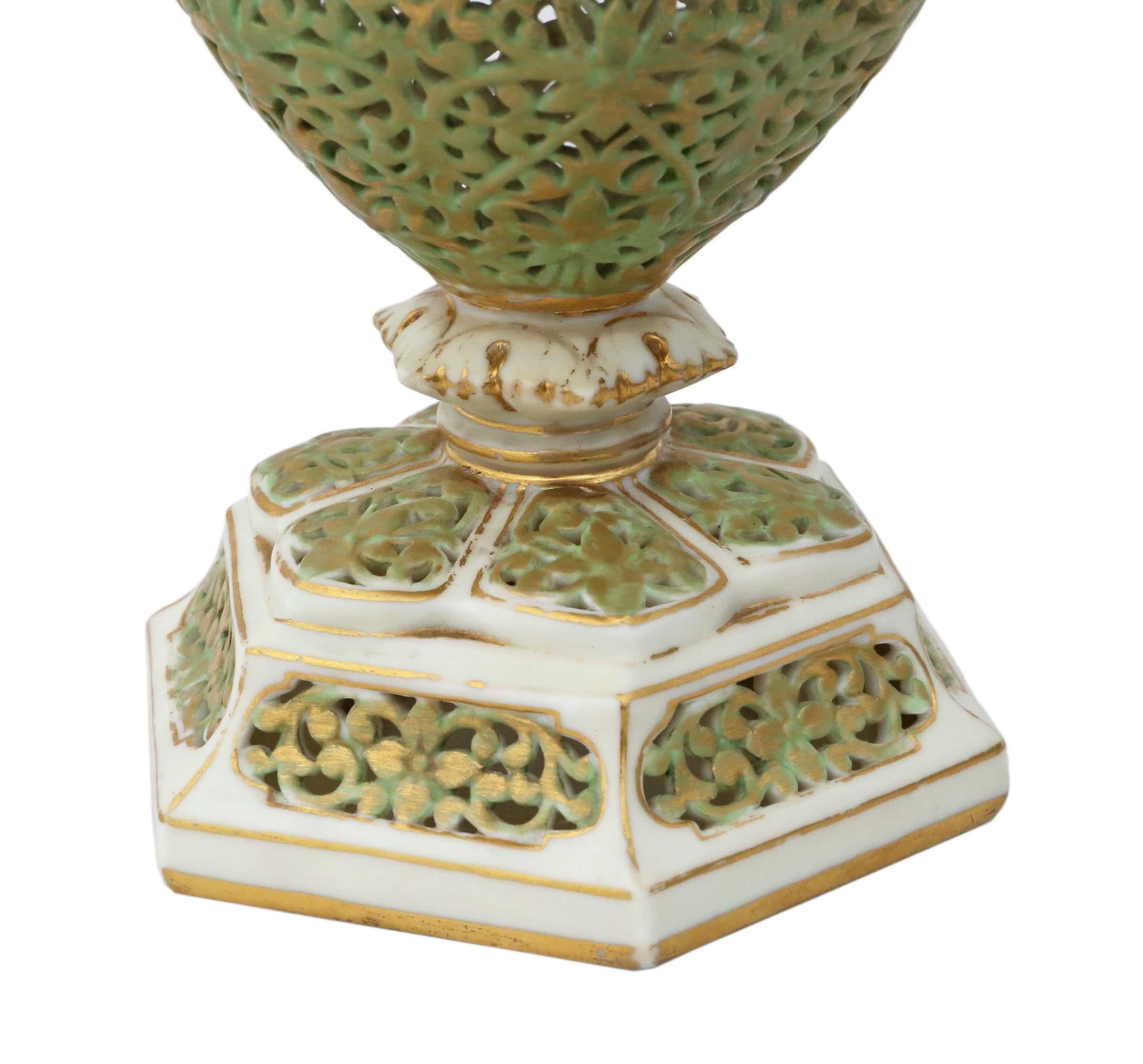 Late Victorian Graingers Worcester Reticulated Vase with Lid 1
