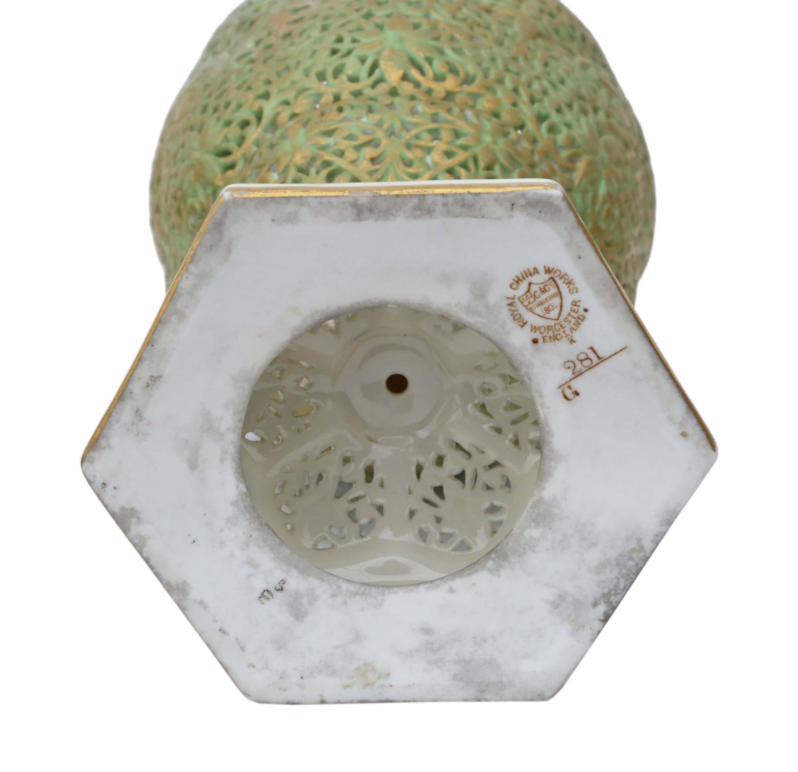 Late Victorian Graingers Worcester Reticulated Vase with Lid 3