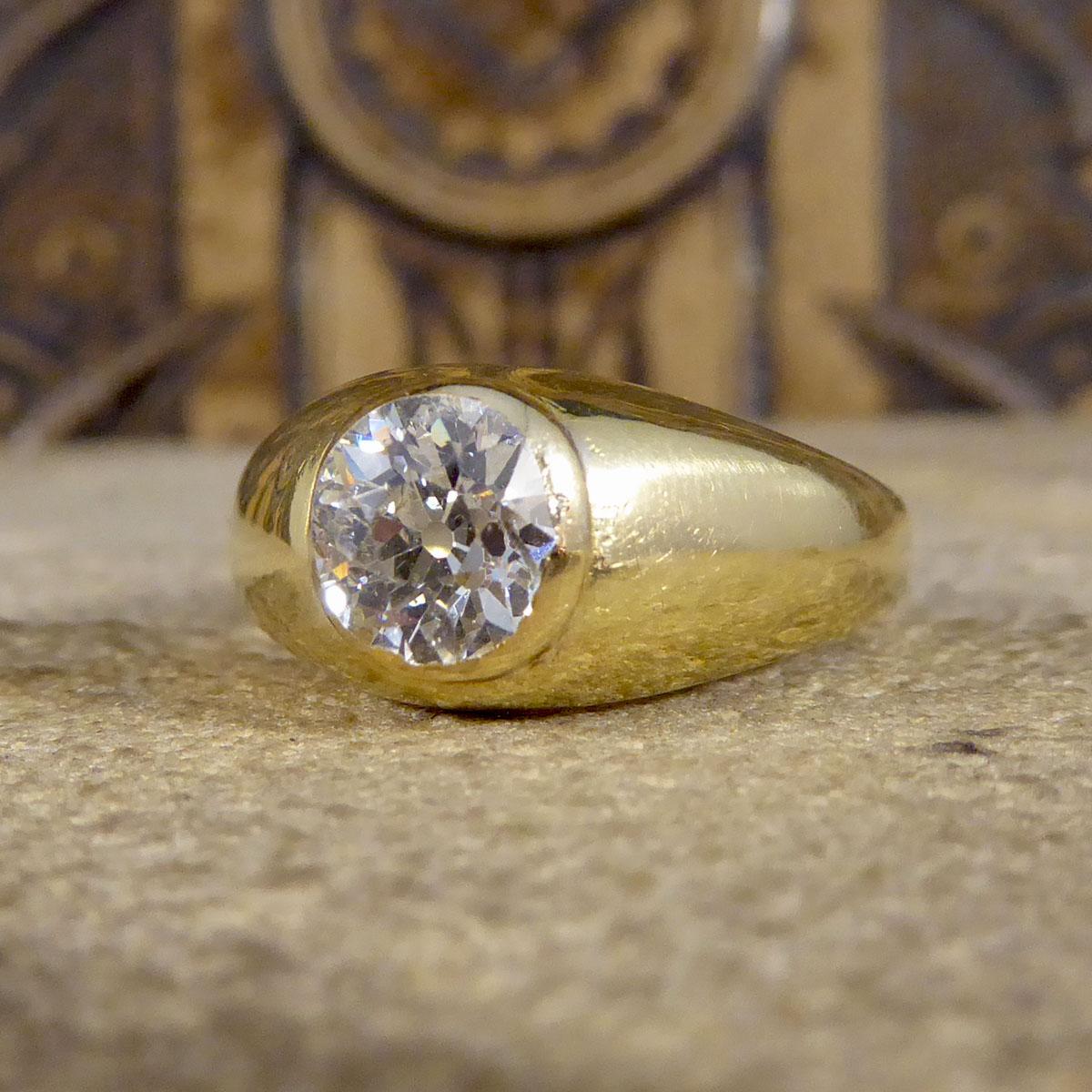 Late Victorian Gypsy Set 0.85ct Old Cushion Cut Diamond Ring in 18ct Yellow Gold 1