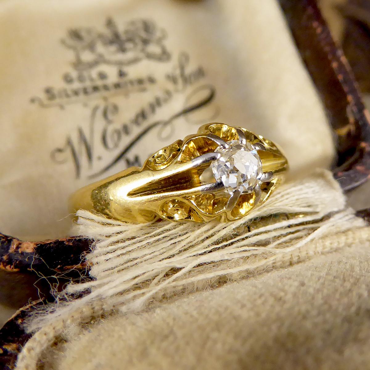Late Victorian Gypsy Set Diamond Ring with Detailed Shoulders 18 Carat Gold 4