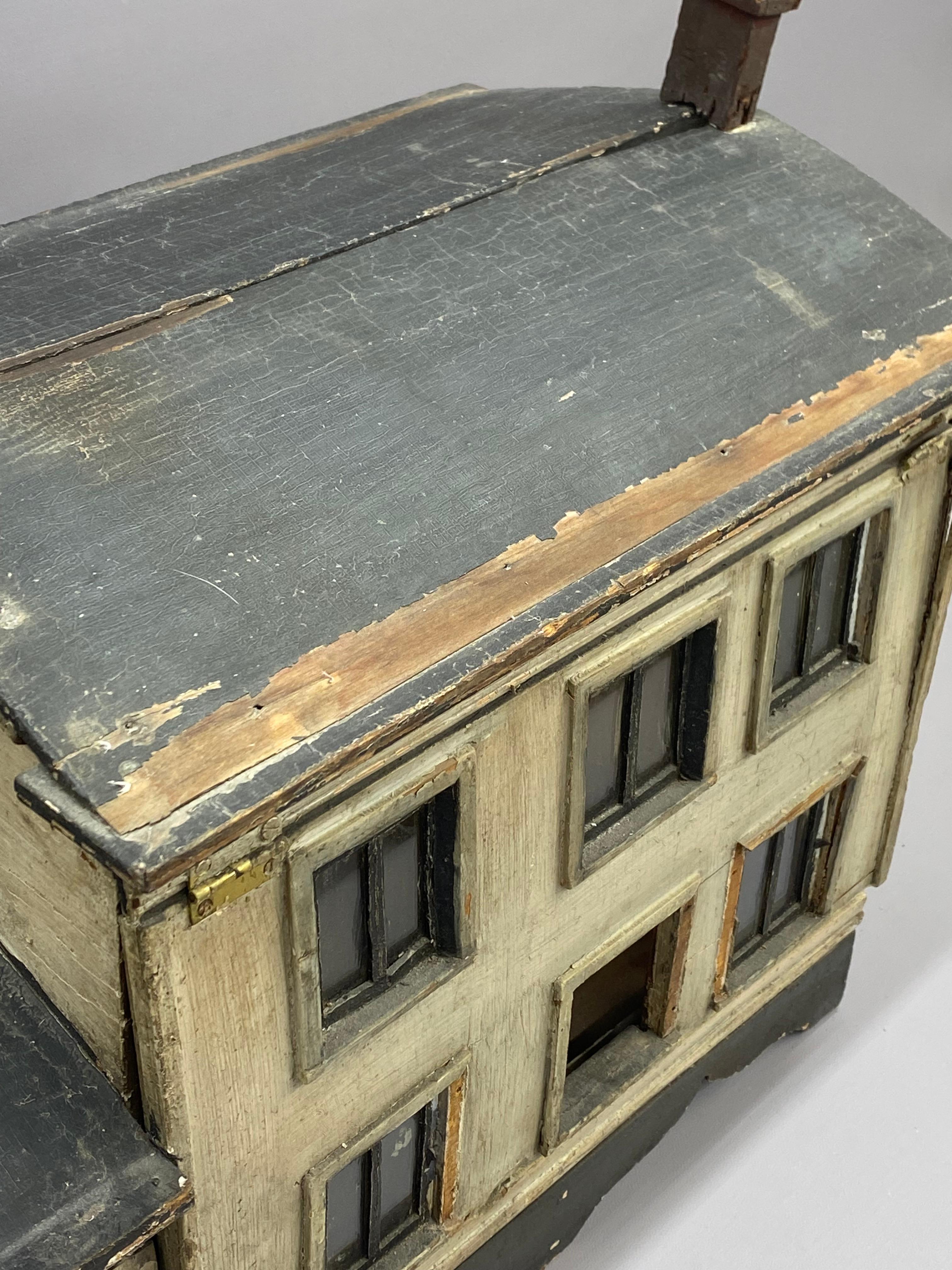 Spätviktorianisches handgefertigtes Wood Wood Puppenhaus im Angebot 4