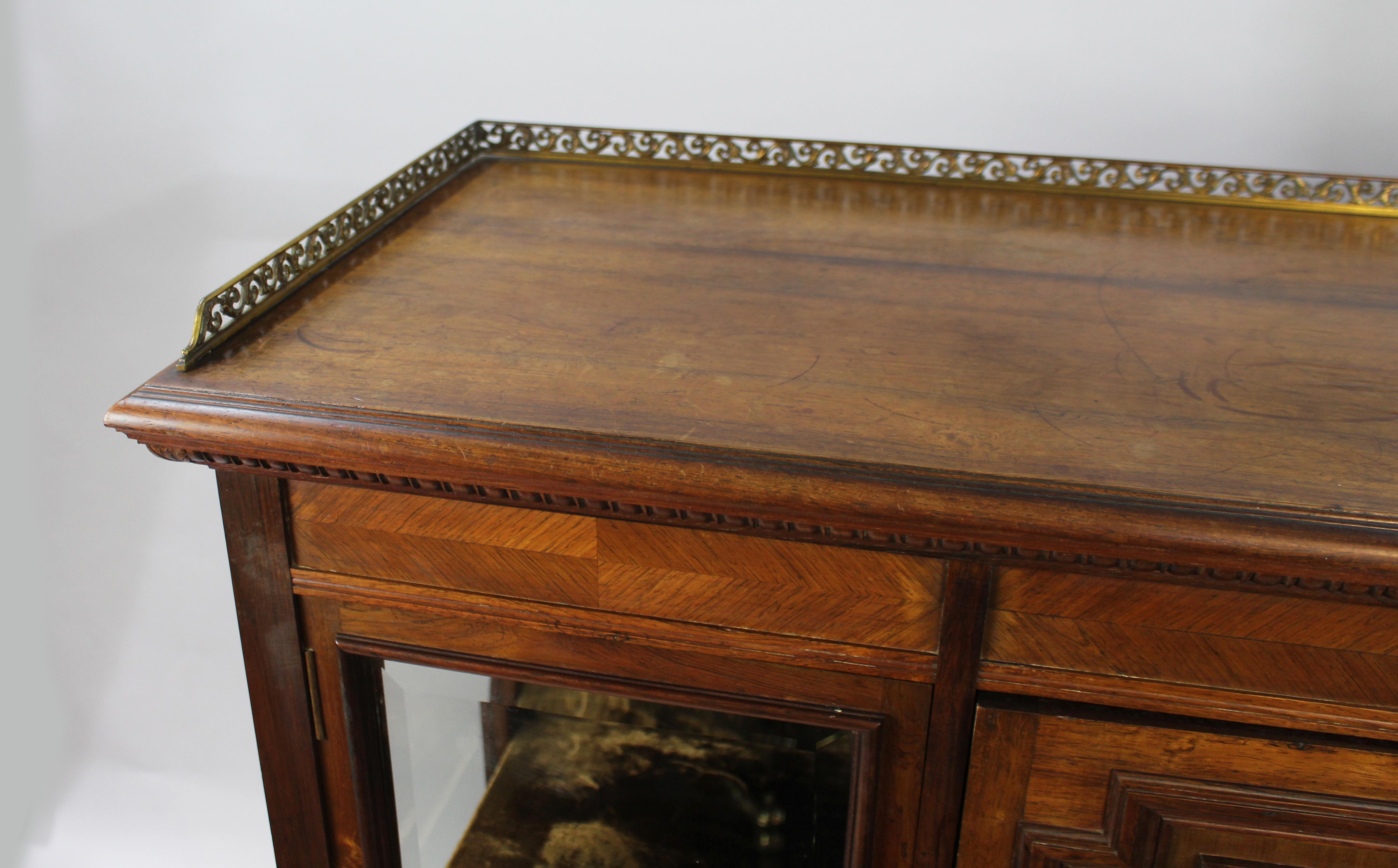 British Late Victorian Inlaid Rosewood Display Cabinet For Sale