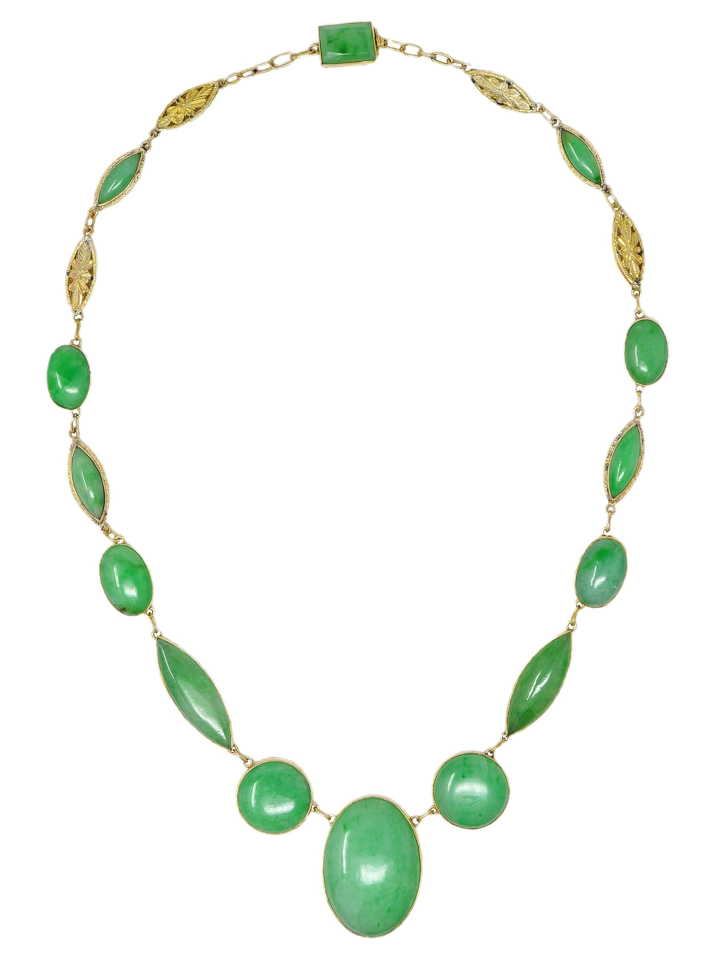 Fin de l'époque victorienne Jade Or jaune 14 carats Antique Floral Fancy Link Drop Necklace en vente 4