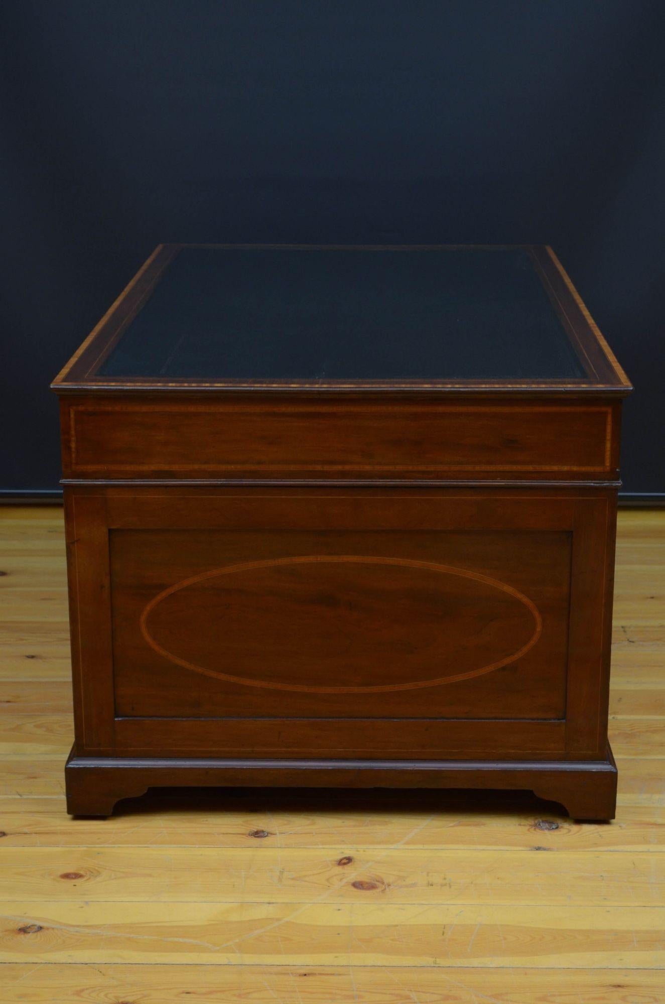 Late Victorian Mahogany and Inlaid Desk For Sale 8