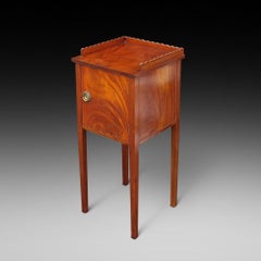 Late Victorian Mahogany Bedside Cabinet