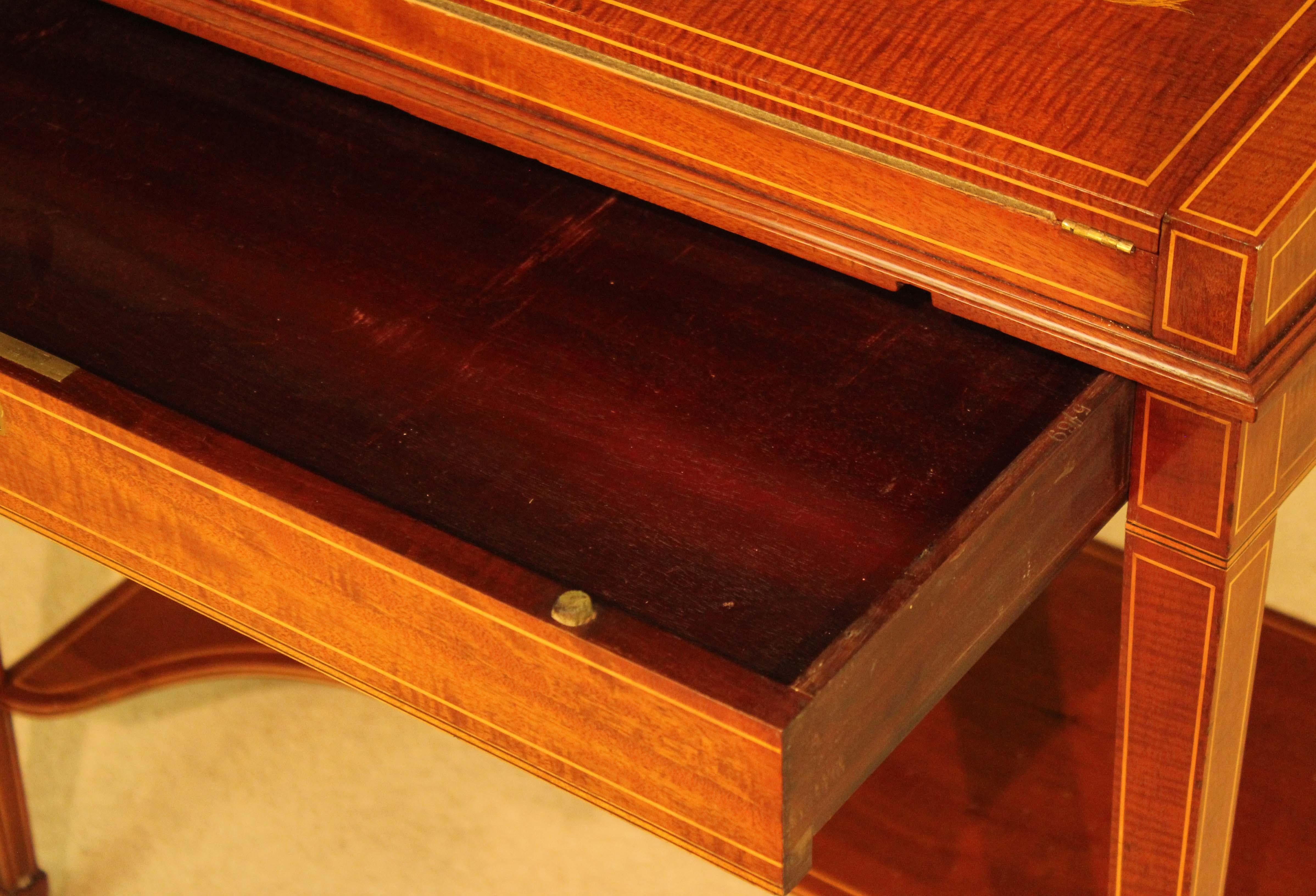 Late Victorian Mahogany Inlaid Cylinder Desk, circa 1890 In Good Condition For Sale In Altrincham, Cheshire