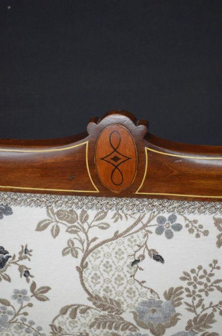 British Late Victorian Mahogany Sofa For Sale