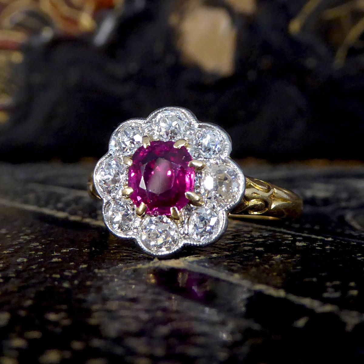 Late Victorian No Heat Burma Ruby and Diamond Cluster Ring in 18ct Yellow Gold For Sale 3