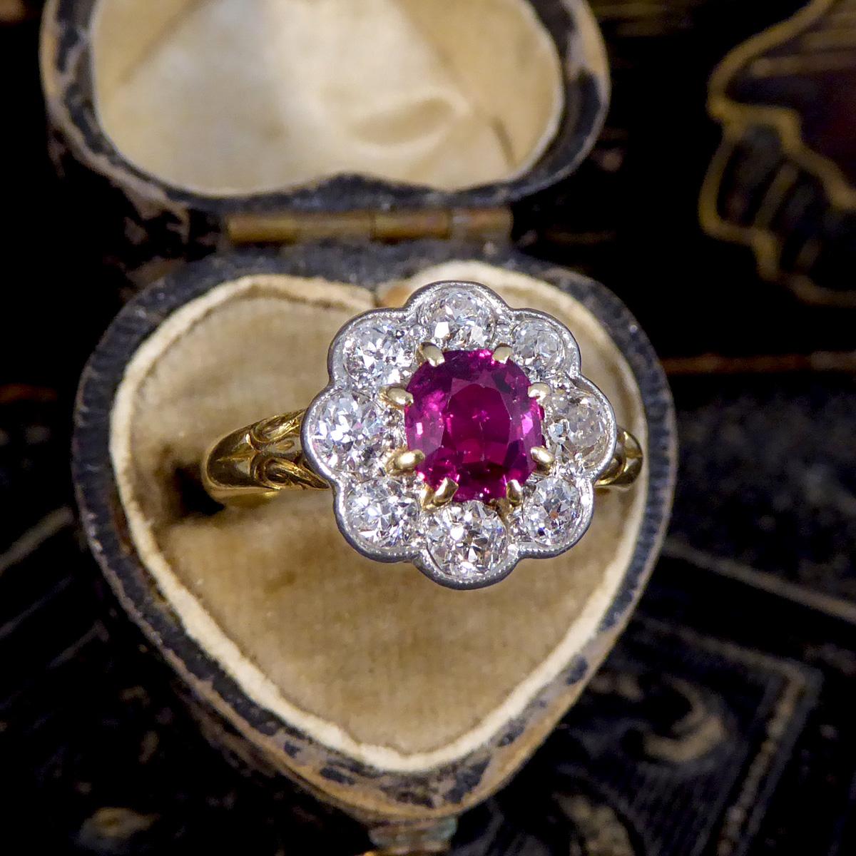Late Victorian No Heat Burma Ruby and Diamond Cluster Ring in 18ct Yellow Gold For Sale 4