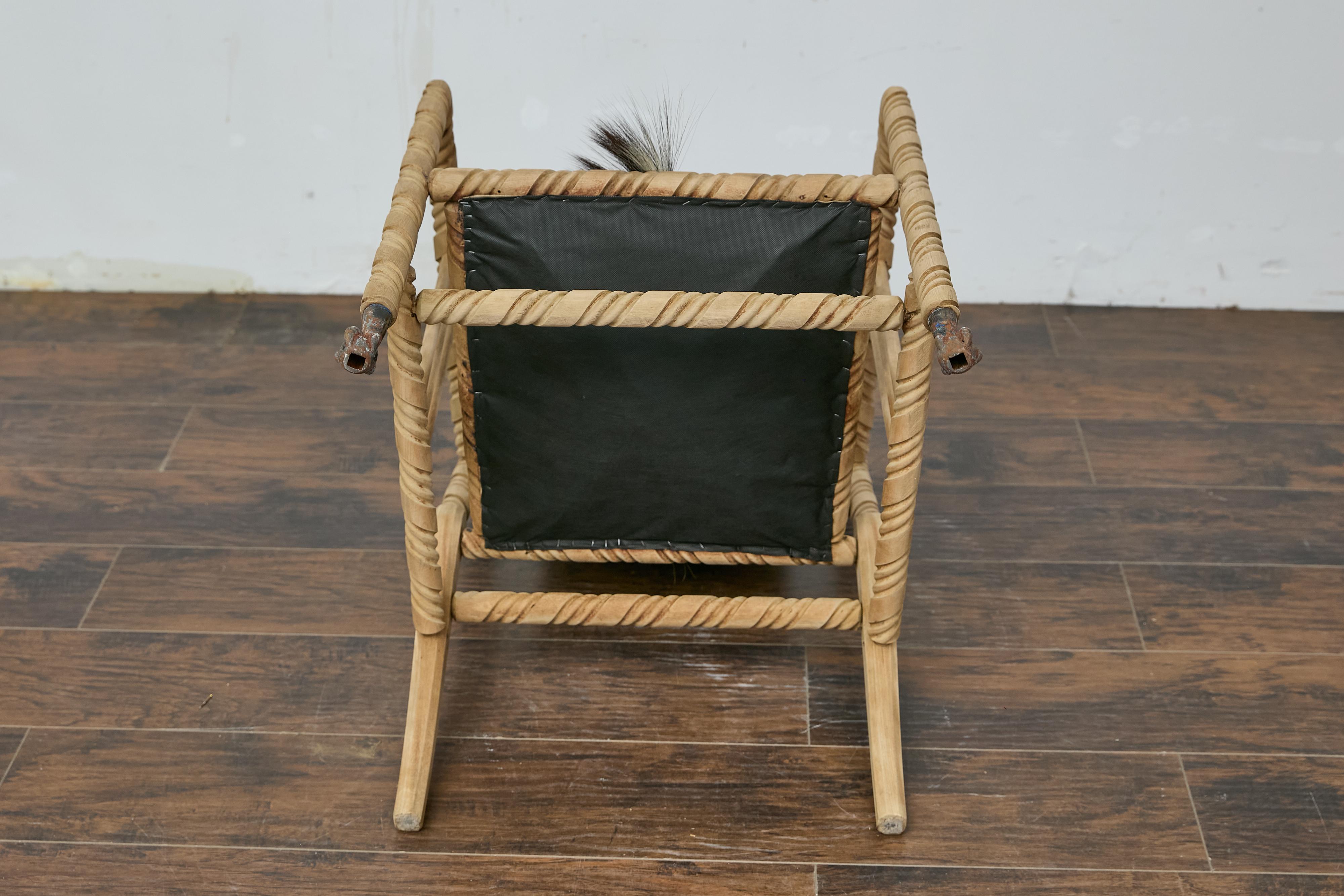 Poltrona tardo-vittoriana in Oak Barley Twist con pelle di zebra e piedi Ball and Claw in vendita 4