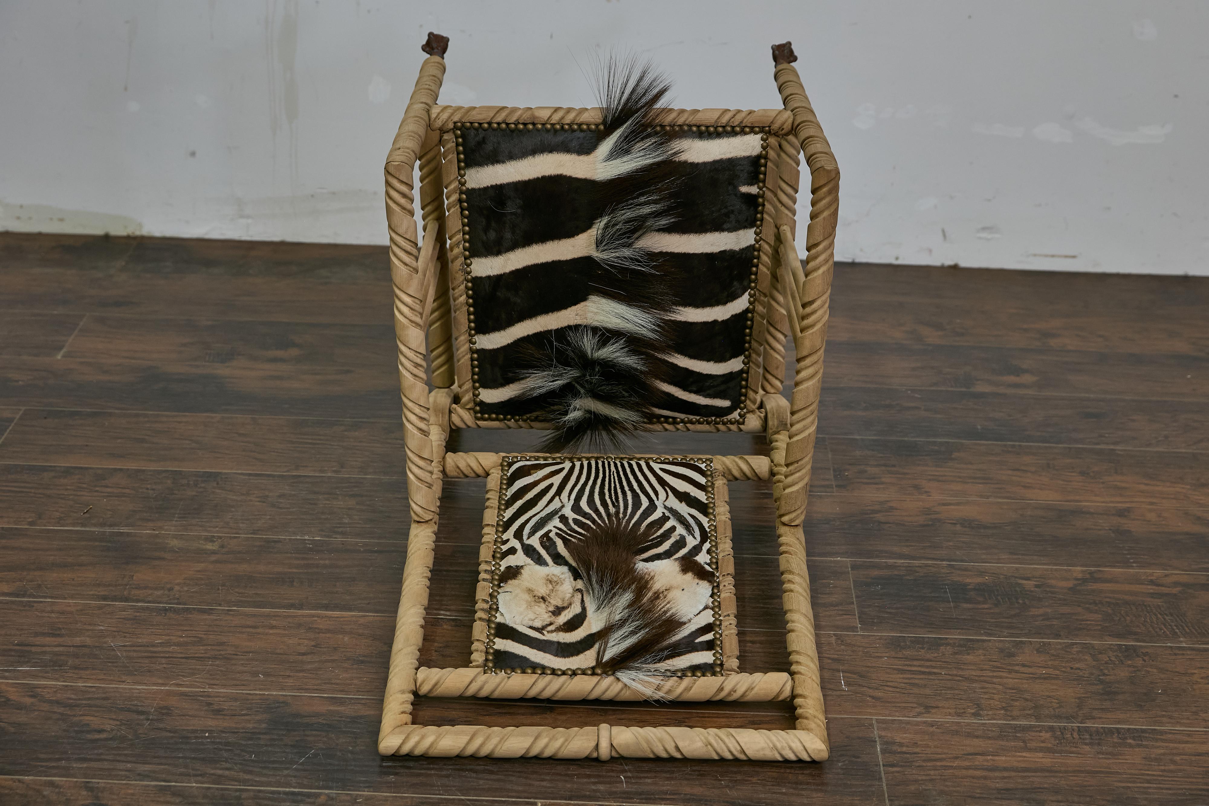 Poltrona tardo-vittoriana in Oak Barley Twist con pelle di zebra e piedi Ball and Claw in vendita 8