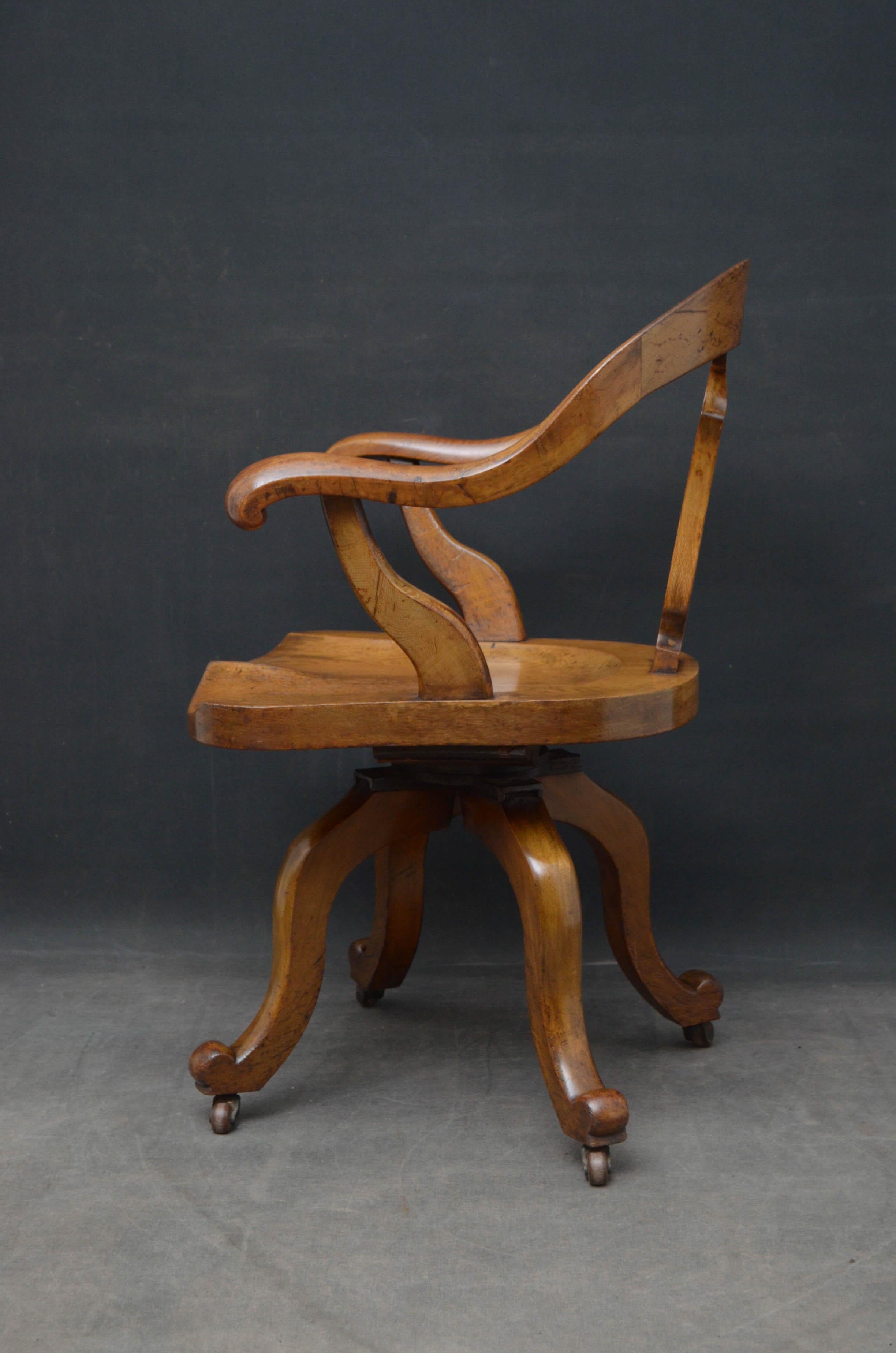 Late Victorian Office Chair in Oak 1