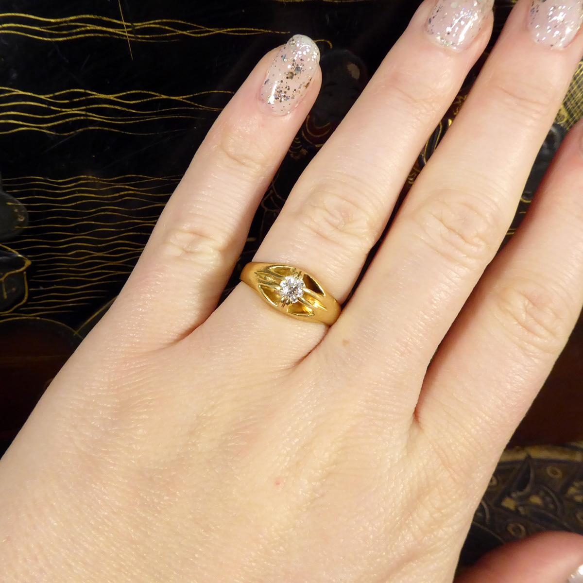 Spätviktorianischer Belcher-Ring mit Diamant im Kissenschliff aus 18 kt Gelbgold 3