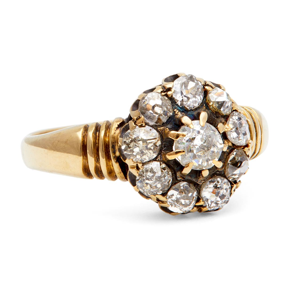 Women's or Men's Late Victorian Old Cut Diamond 18k Yellow Gold Cluster Ring