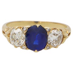 Late Victorian Old Cut Diamond and Sapphire Three-Stone Ring in 18k Gold