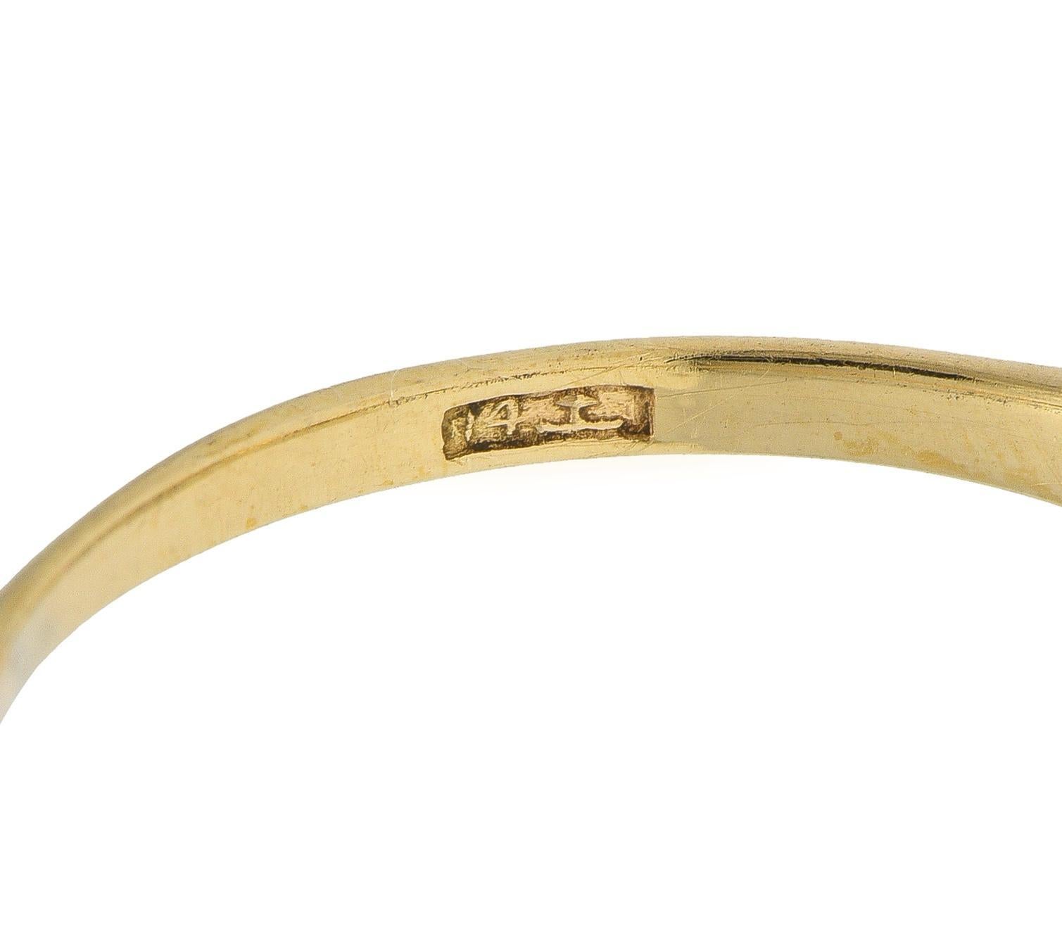 Spätviktorianischer Opal 14 Karat Gelbgold Antiker Ring mit fünf Steinen für Damen oder Herren