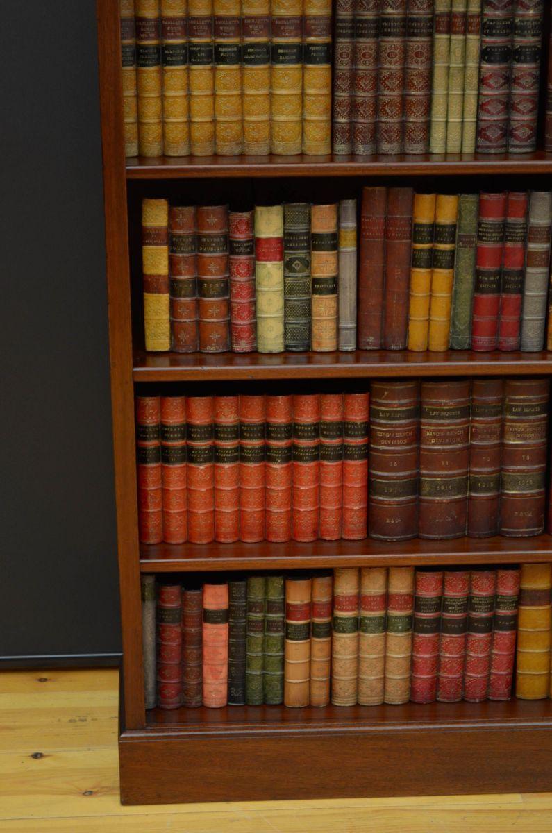 Late Victorian Open Bookcase in Walnut 3