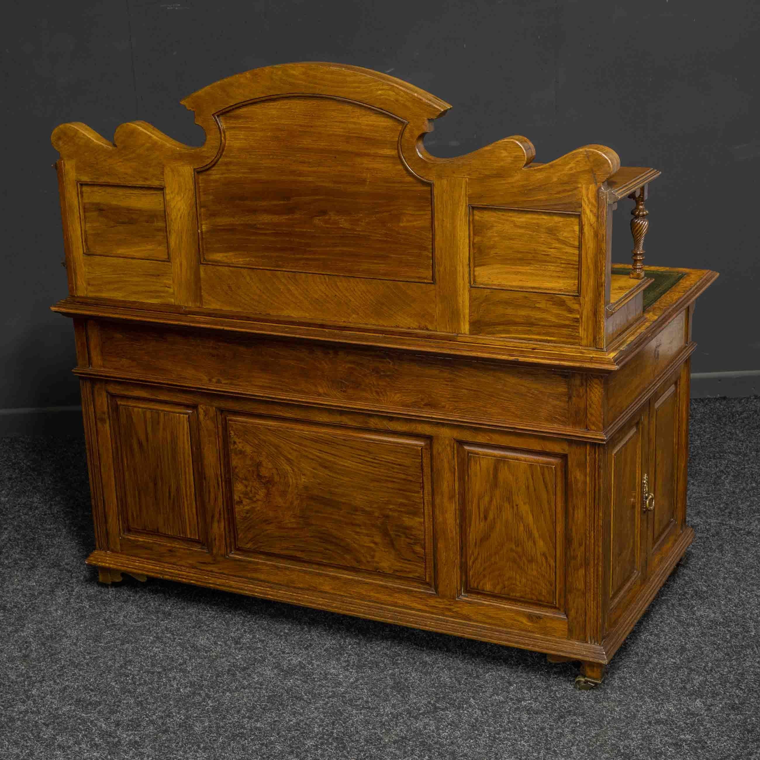 19th Century Late Victorian Pollard Oak Desk by Thomas Turner of Manchester, England For Sale