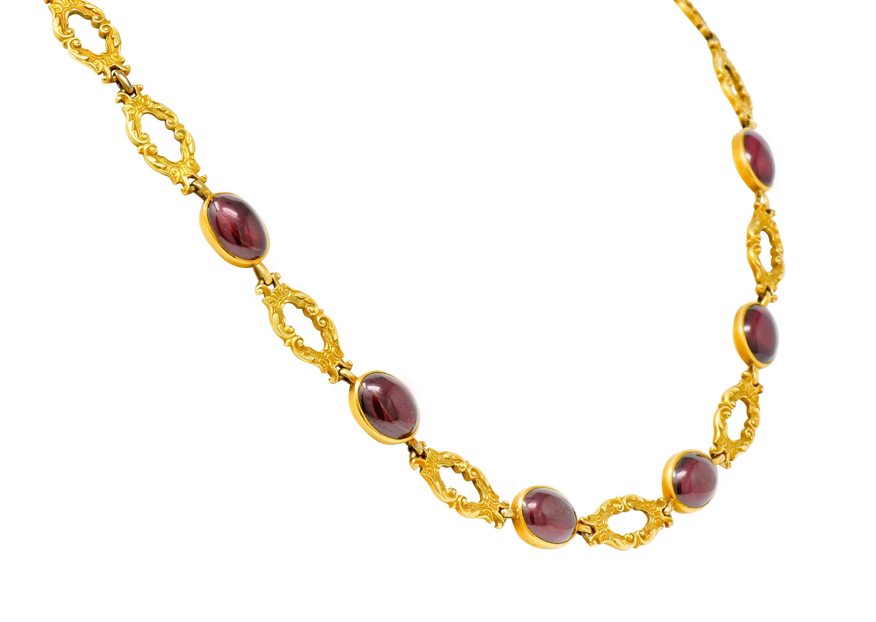 Women's or Men's Late Victorian Rhodolite Garnet Cabochon 14 Karat Gold Scrolled Foliate Necklace