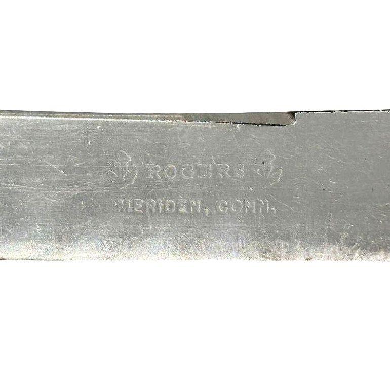 Late Victorian Rodgers Meriden Conn Shell Design Dessert Luncheon Knife Set of 4 For Sale 2