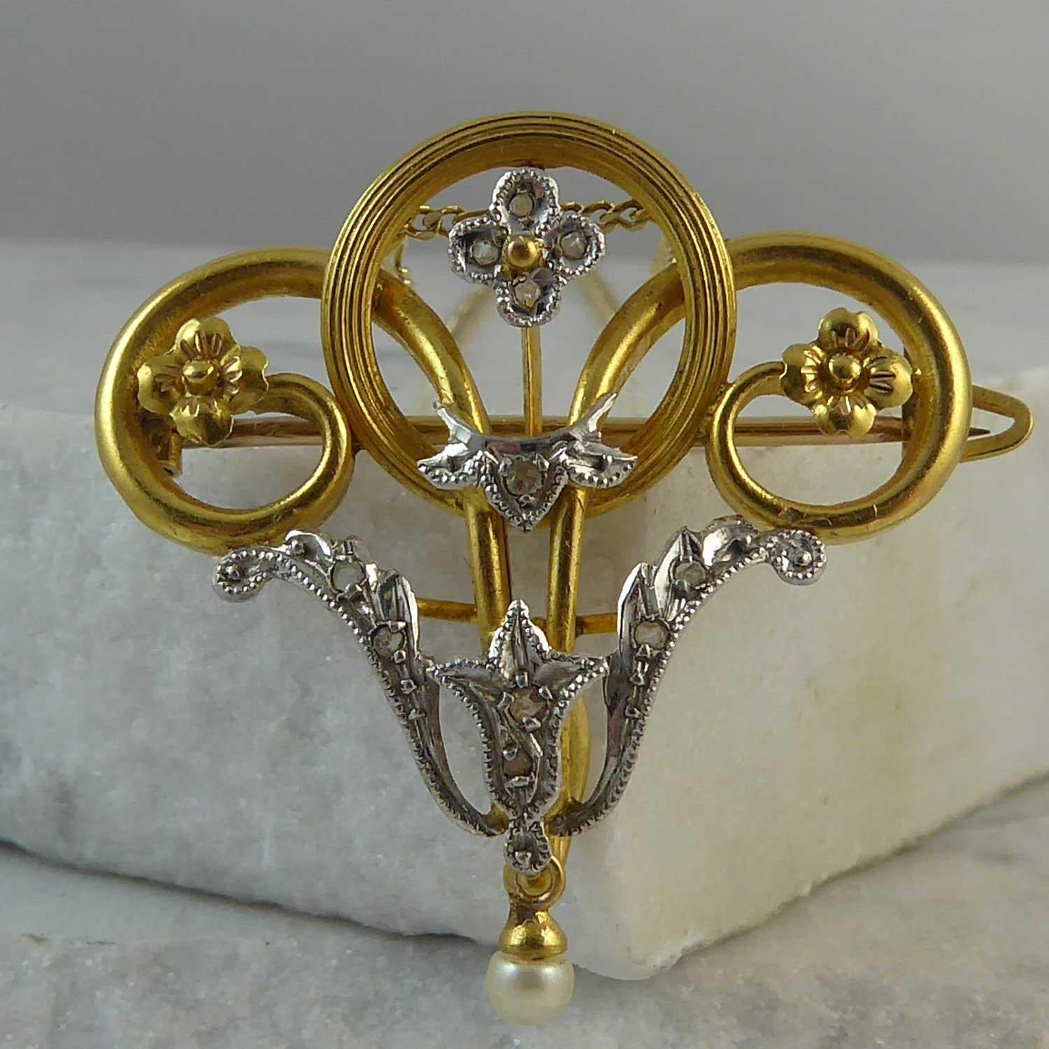 Women's Late Victorian Rose Cut Diamond Gold Pendant or Brooch, Yellow Gold