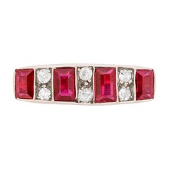 Late Victorian Ruby and Diamond Cluster Ring, circa 1900s