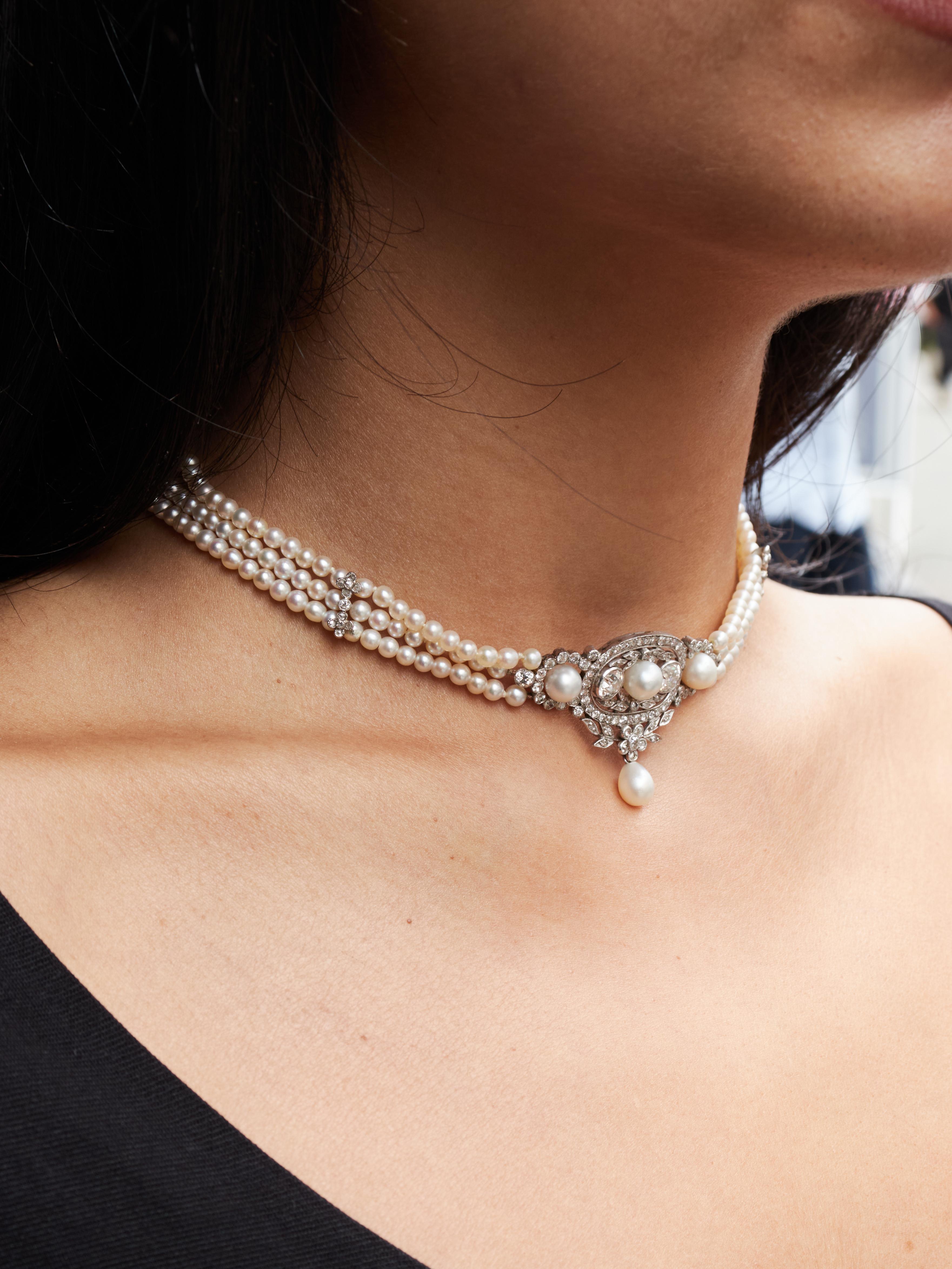Collier en platine multi-brins avec perles d'eau salée et diamants taille ancienne de la fin de l'époque victorienne Pour femmes en vente