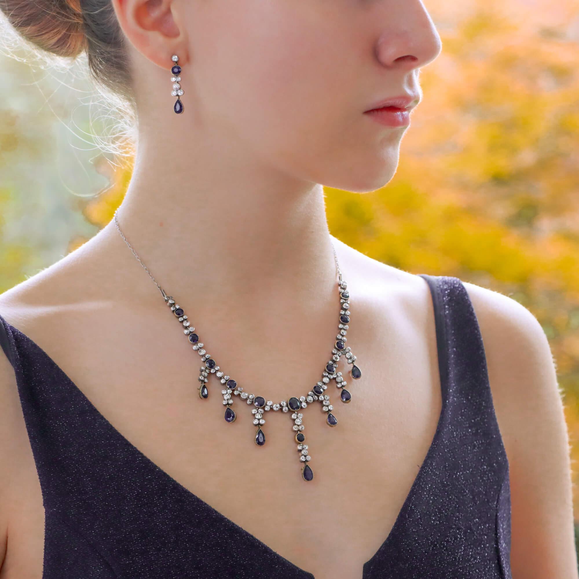 Spätviktorianische Umwandelbare Tiara/Halskette und Ohrringe mit Saphiren und Diamanten (Viktorianisch) im Angebot
