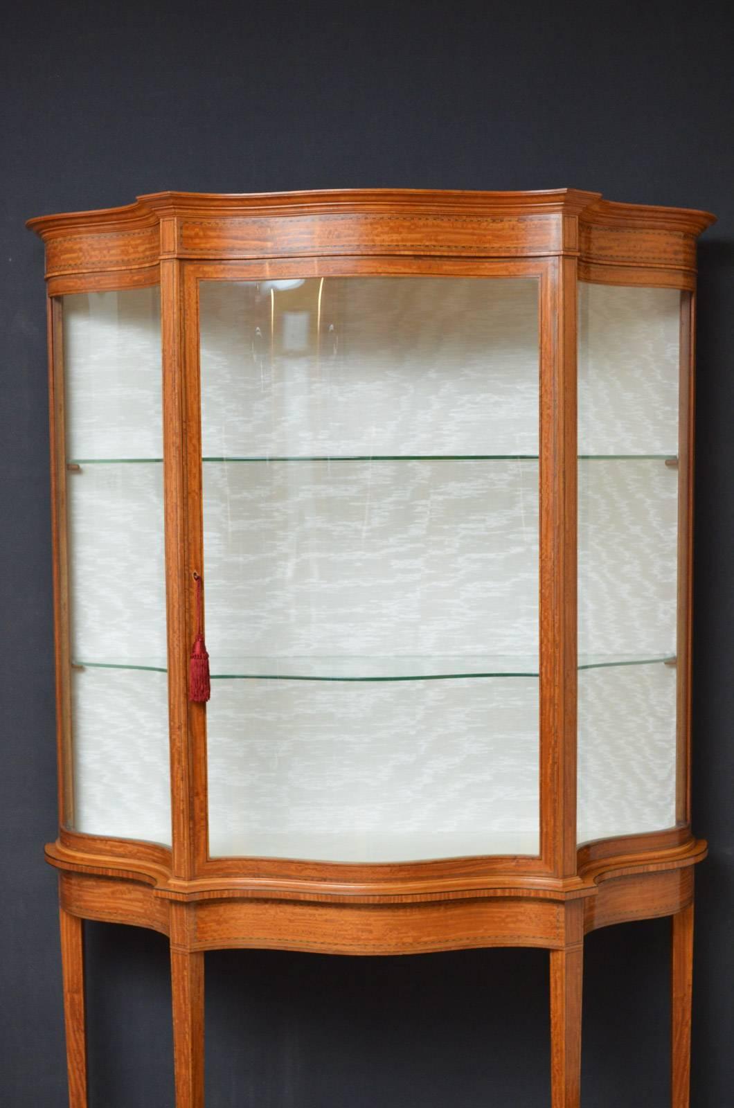 Late Victorian Satinwood Serpentine Display Cabinet For Sale 2