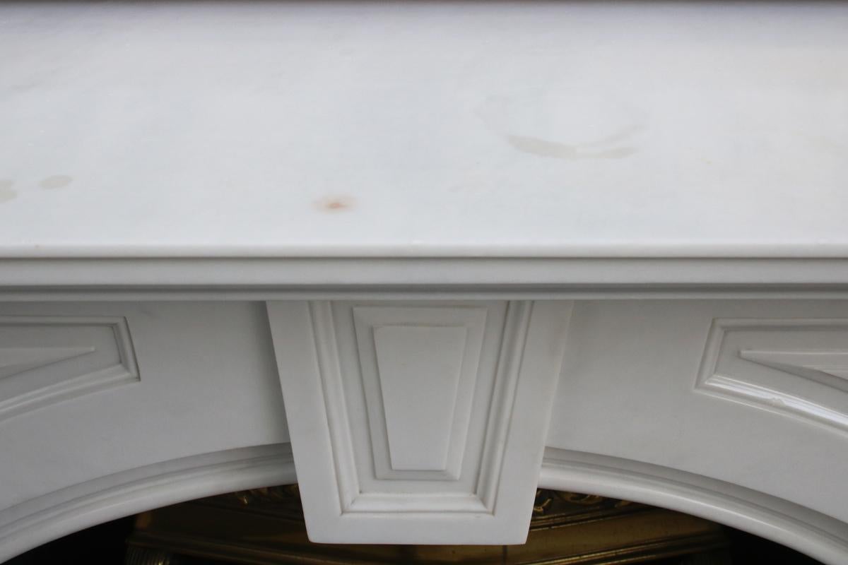 Late Victorian Statuary Marble Fireplace with an Arched Aperture 6