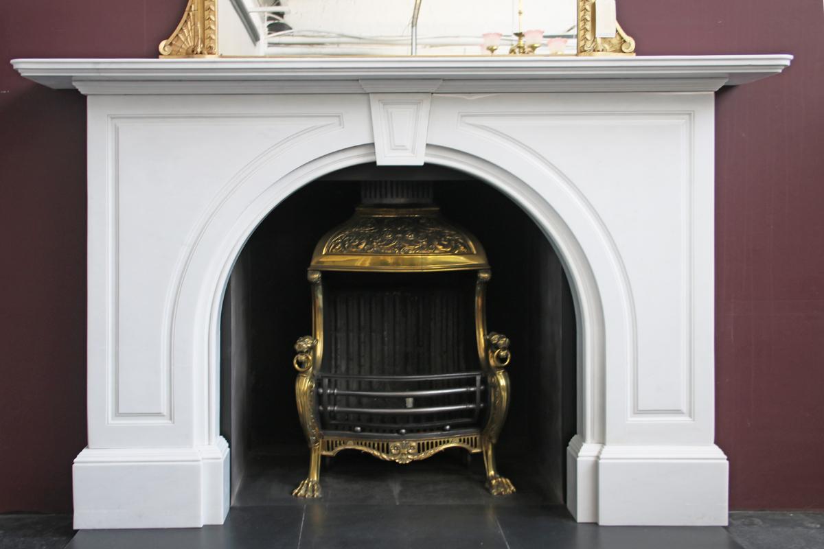 Late Victorian Statuary Marble Fireplace with an Arched Aperture 7