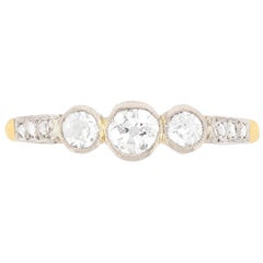 Antique Late Victorian Three-Stone Old Cut Diamond Ring, circa 1900s