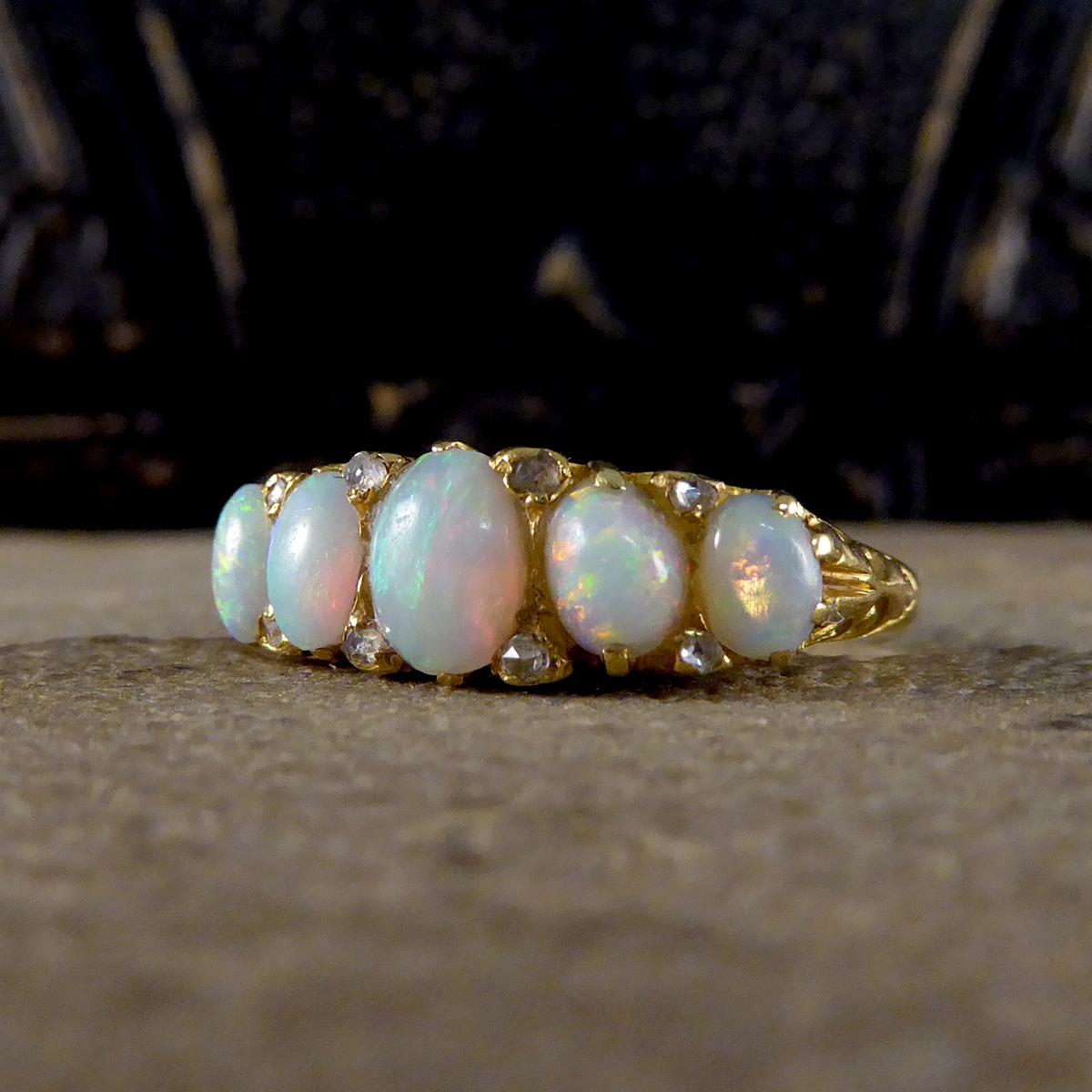 Late Victorian to Edwardian Five Stone Opal Ring in 18ct Yellow Gold In Good Condition In Yorkshire, West Yorkshire