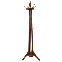 Socle de salle en noyer de la fin de l'époque victorienne:: vers 1890