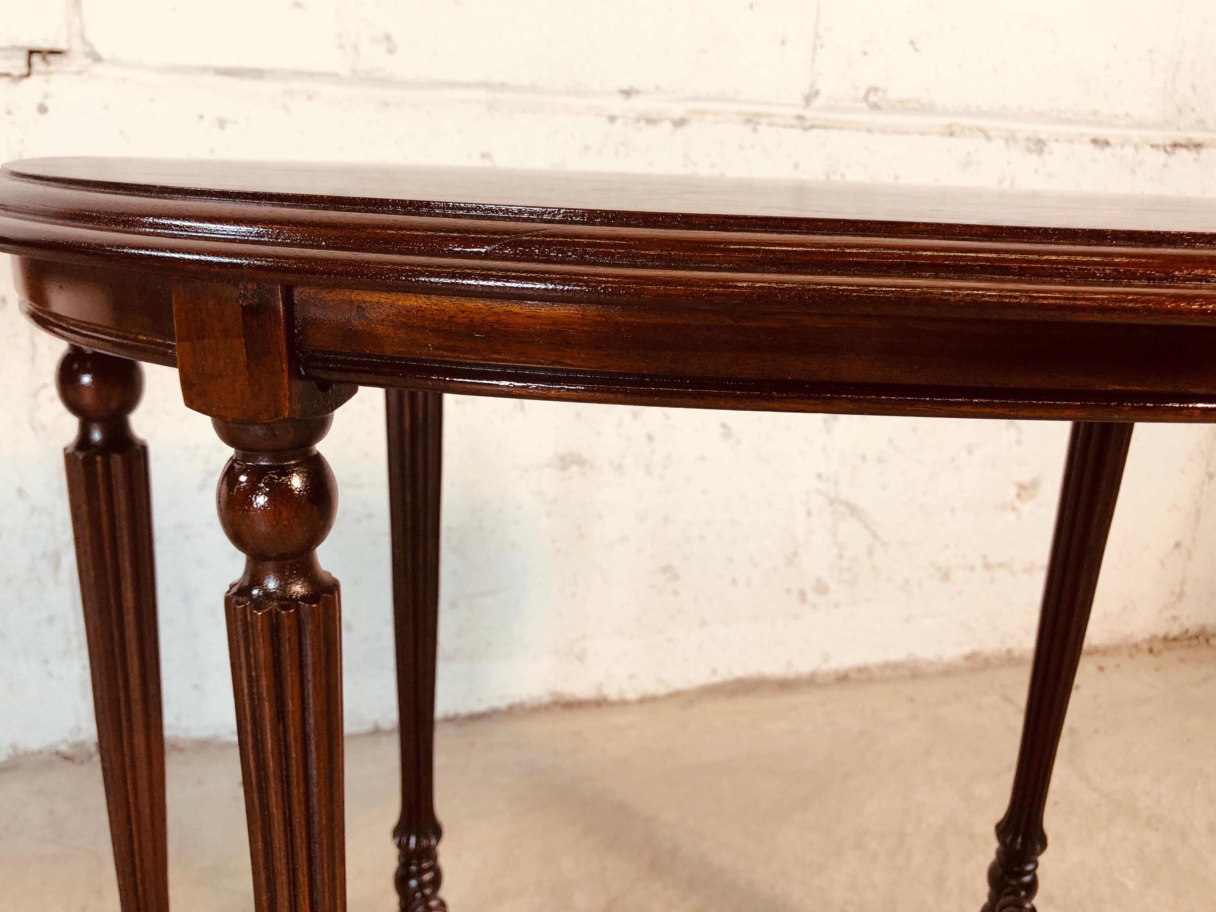Late Victorian Walnut Oval Side Tables, Pair For Sale 6