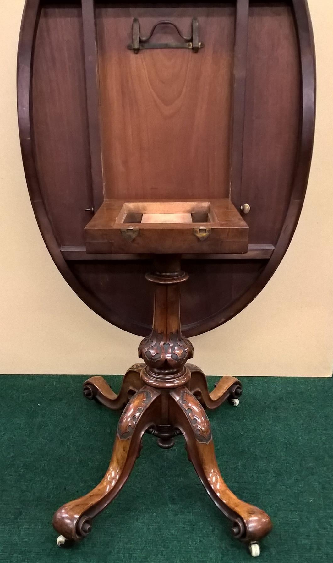 Late Victorian Walnut & Satinwood Inlaid Tilt-Top Table For Sale 9