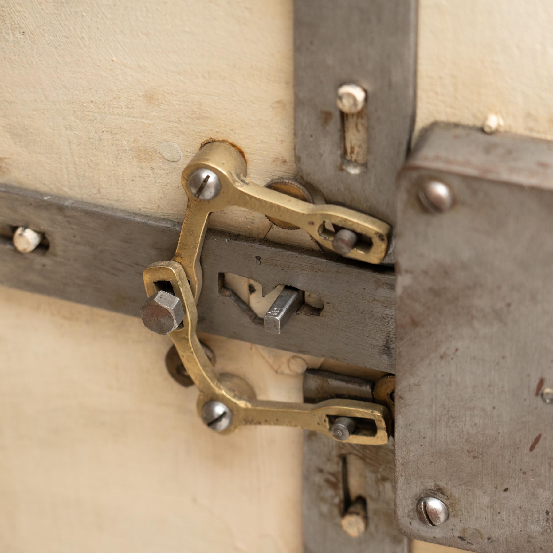 Late XIXth Century Metal Safe Box For Sale 9