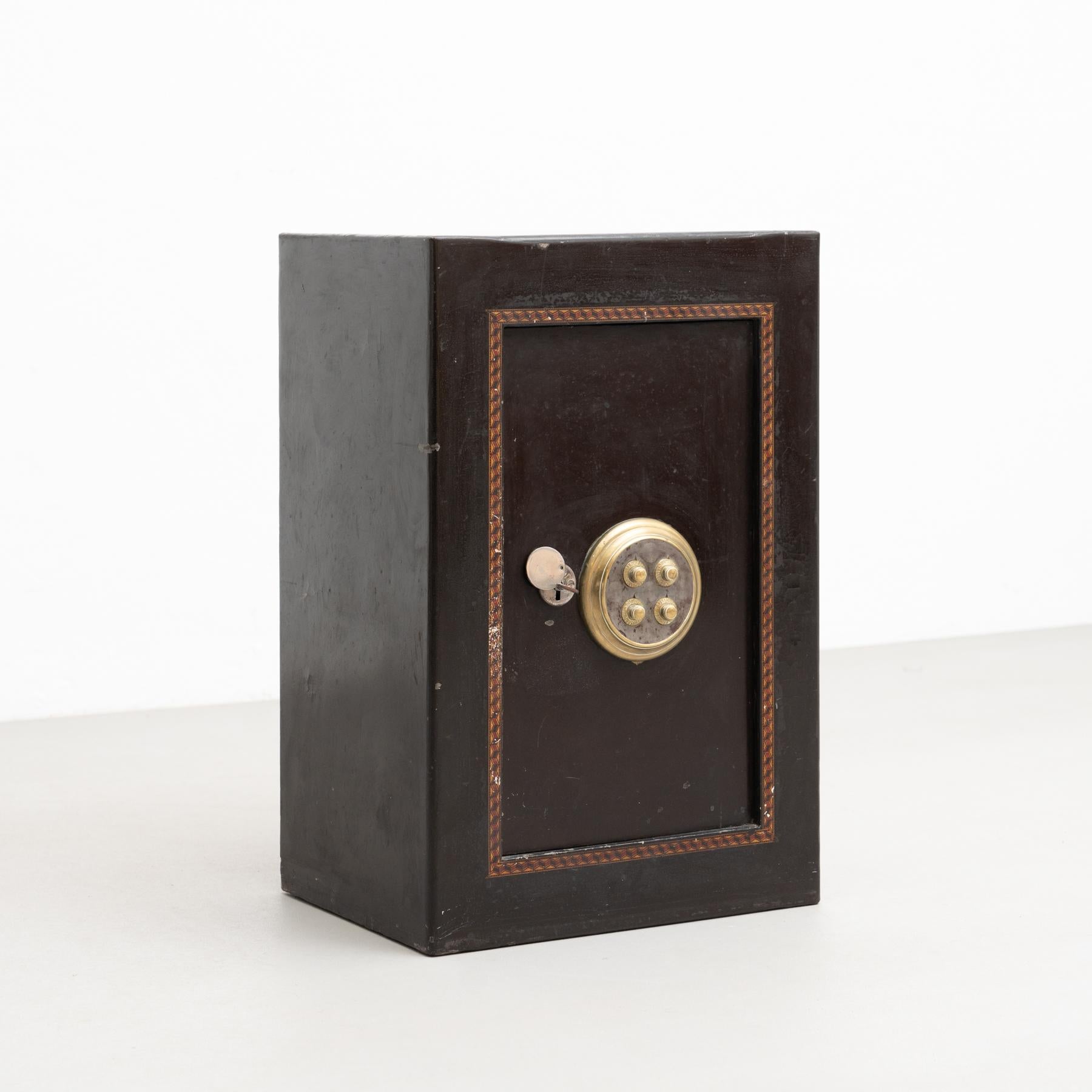 Späte XIX. Jahrhundert Metall Safe Box im Angebot 1