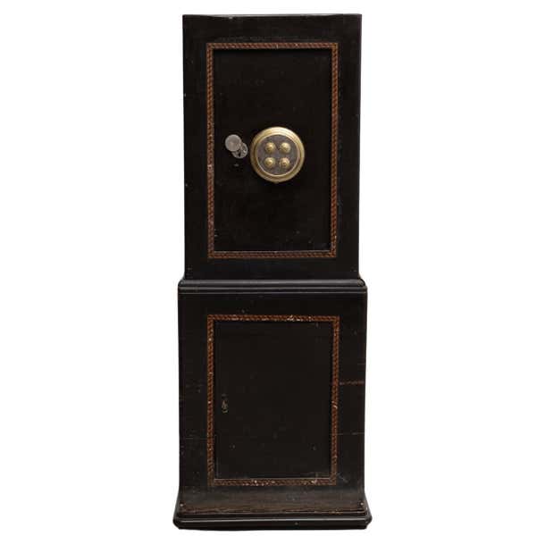 Late XIXth Century Metal Safe Box For Sale at 1stDibs