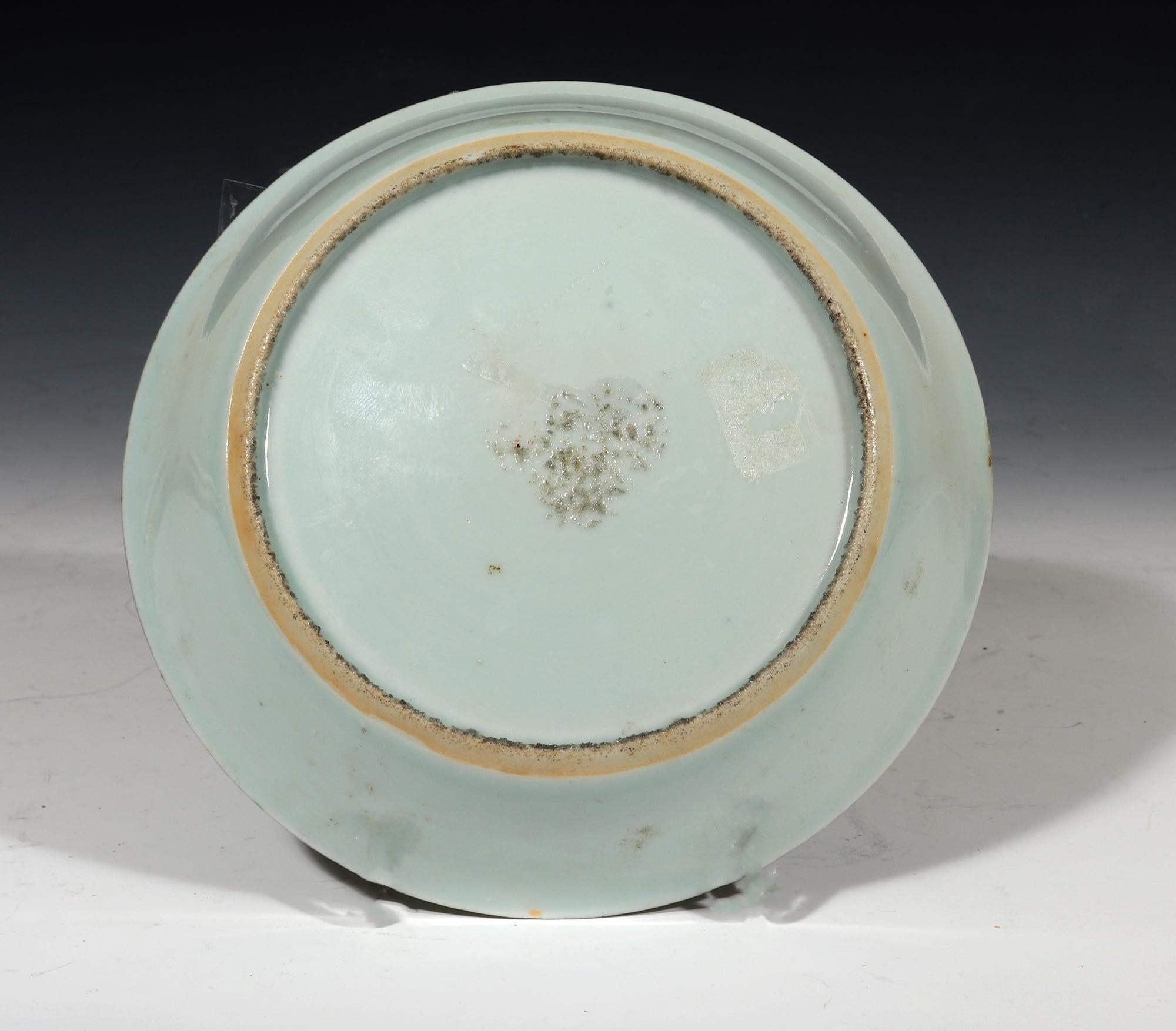 Late 18th Century Chinese Export Porcelain Green Fitzhugh Berry Dishes 3