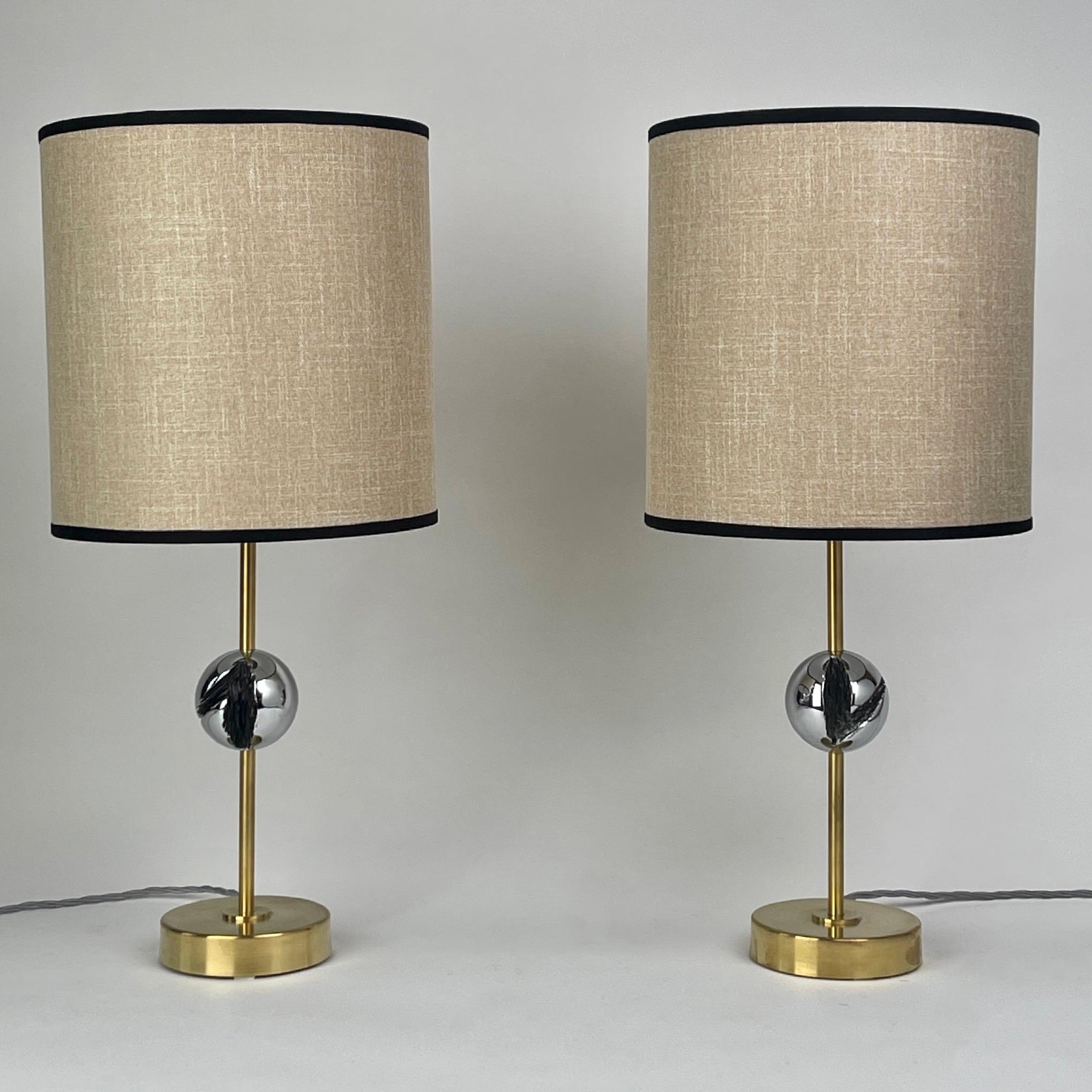 Mid-Century Modern Late20th Century Pair of Italian Sculptural Nickel & Brass Table Lamps w/ Shades For Sale