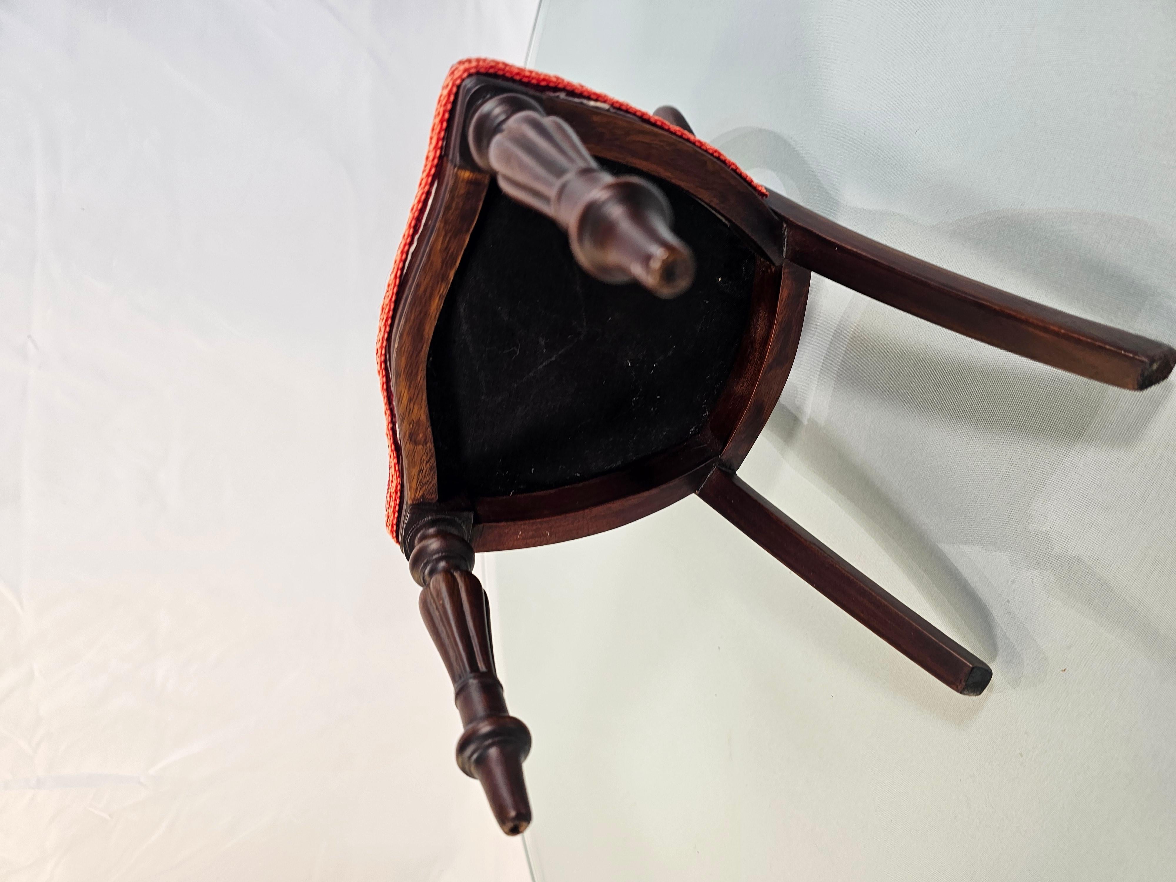Late20th Jahrhundert viktorianischen Stil Ballon zurück Mahagoni Puppe Wohnzimmer Stuhl im Angebot 9