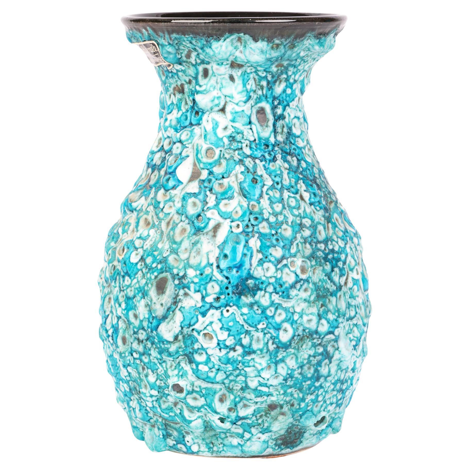 Türkis-Vase mit Lavaglasur von l'Atelier du Cyclope Annecy aus der Mitte des Jahrhunderts im Angebot