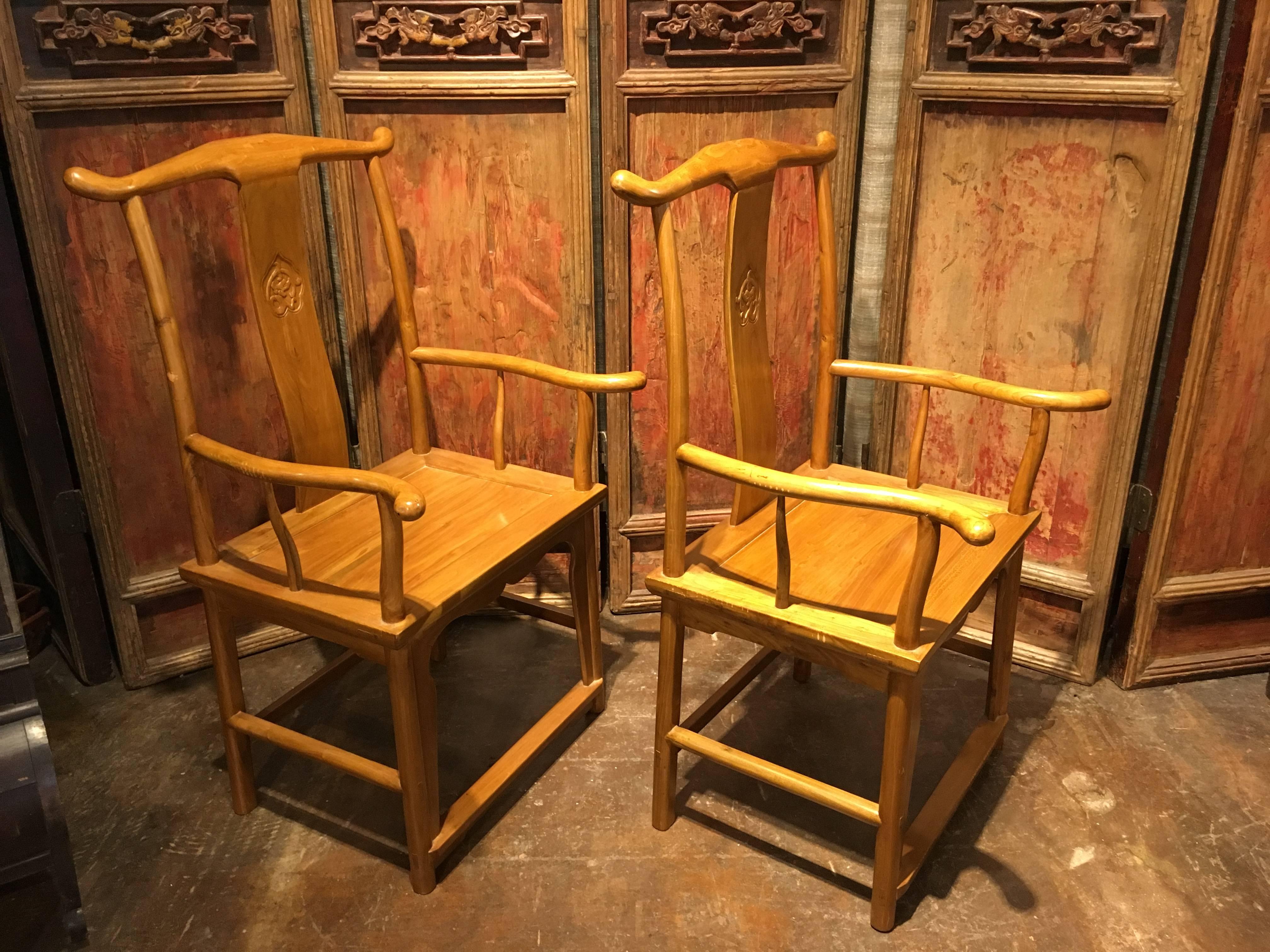 Later 20th Century Chinese Blonde Wood Official's Hat or Yoke Back Chairs, Pair In Good Condition For Sale In Austin, TX
