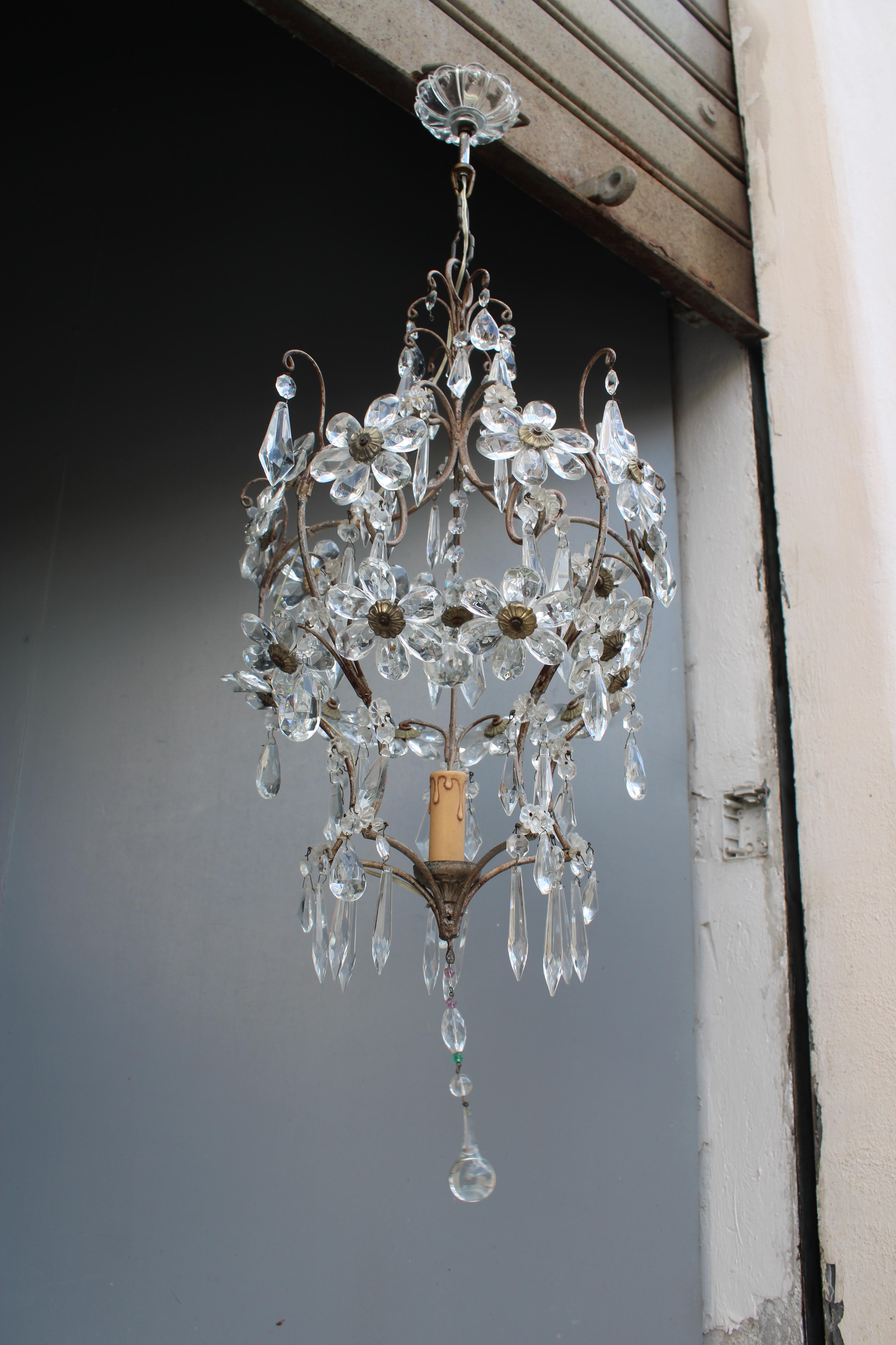 Laterna Decorativa Francese in metallo e cristallo 1950 Made in France In condizioni buone in vendita a Palermo, Sicily