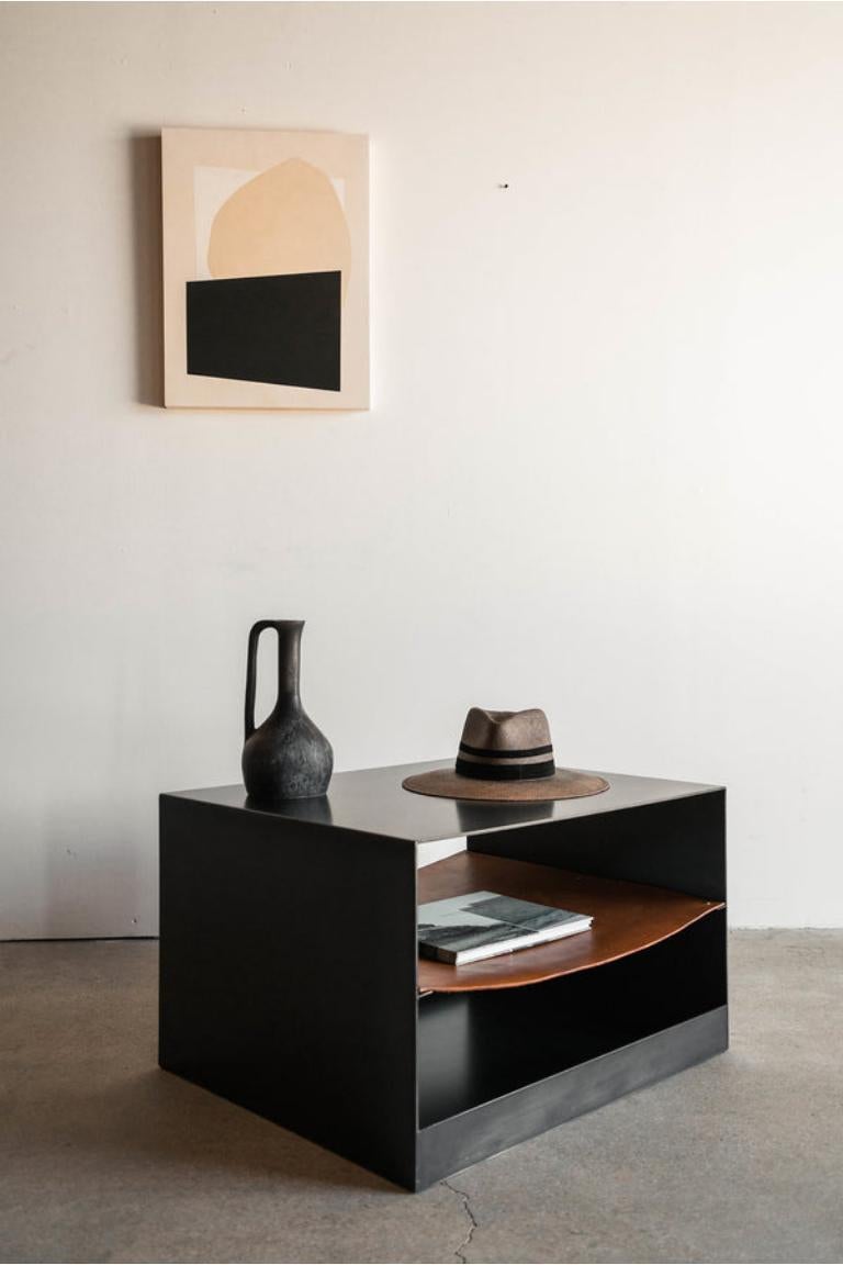 Américain Table d'appoint Latigo de Croft House en vente