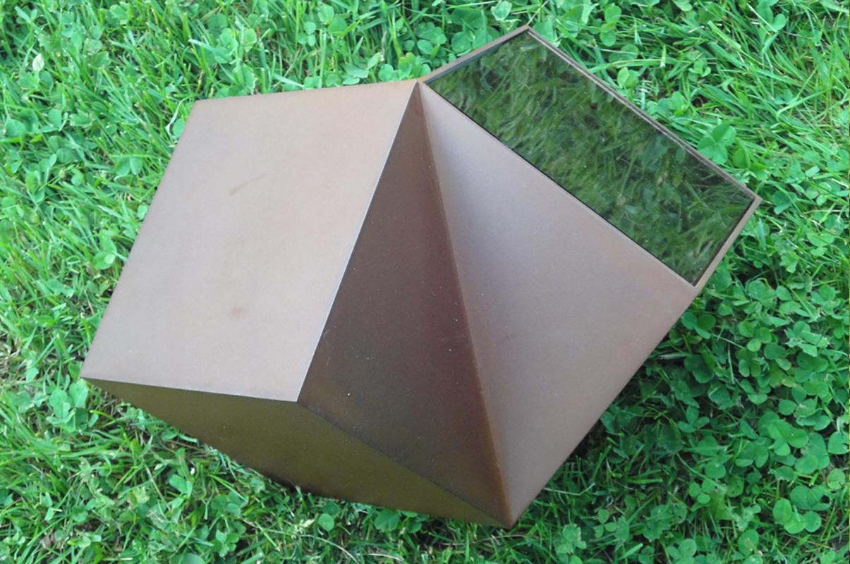 Spazzolato Latitude Light, Wood o acciaio riciclato, contemporaneo, a energia solare, personalizzabile in vendita