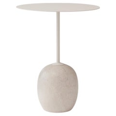 Lato LN8, Beistelltisch aus rundem weißem Stahl und Marmor, Luca Nichetto für &Tradition