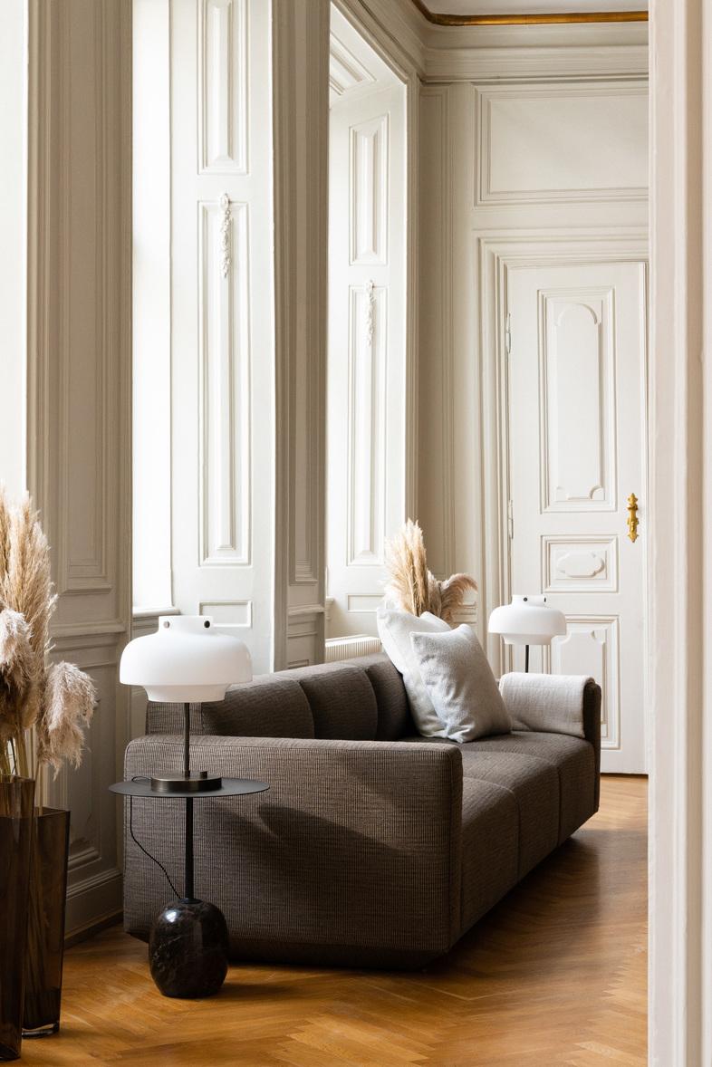 Acier LATO LN8, table d'appoint en acier noir et marbre par Luca Nichetto pour &Tradition en vente