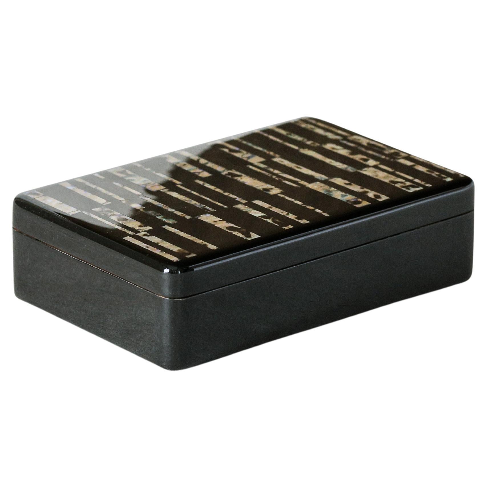 Urushi Natural Black Lacquer and Abalone Shell Lattice Box M by Alexander Lamont For Sale